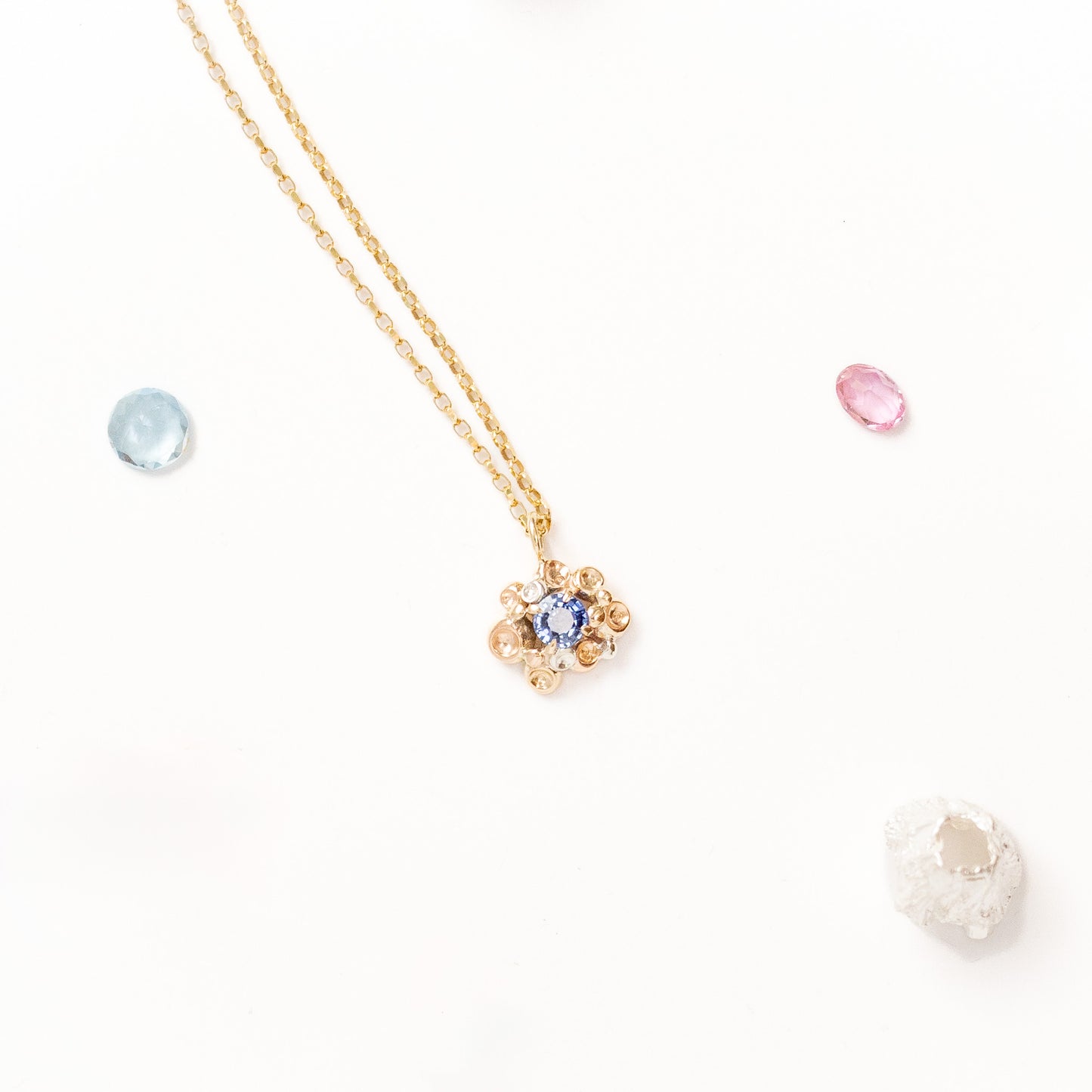 Barnacle Gold Pendant Necklace with Sapphire