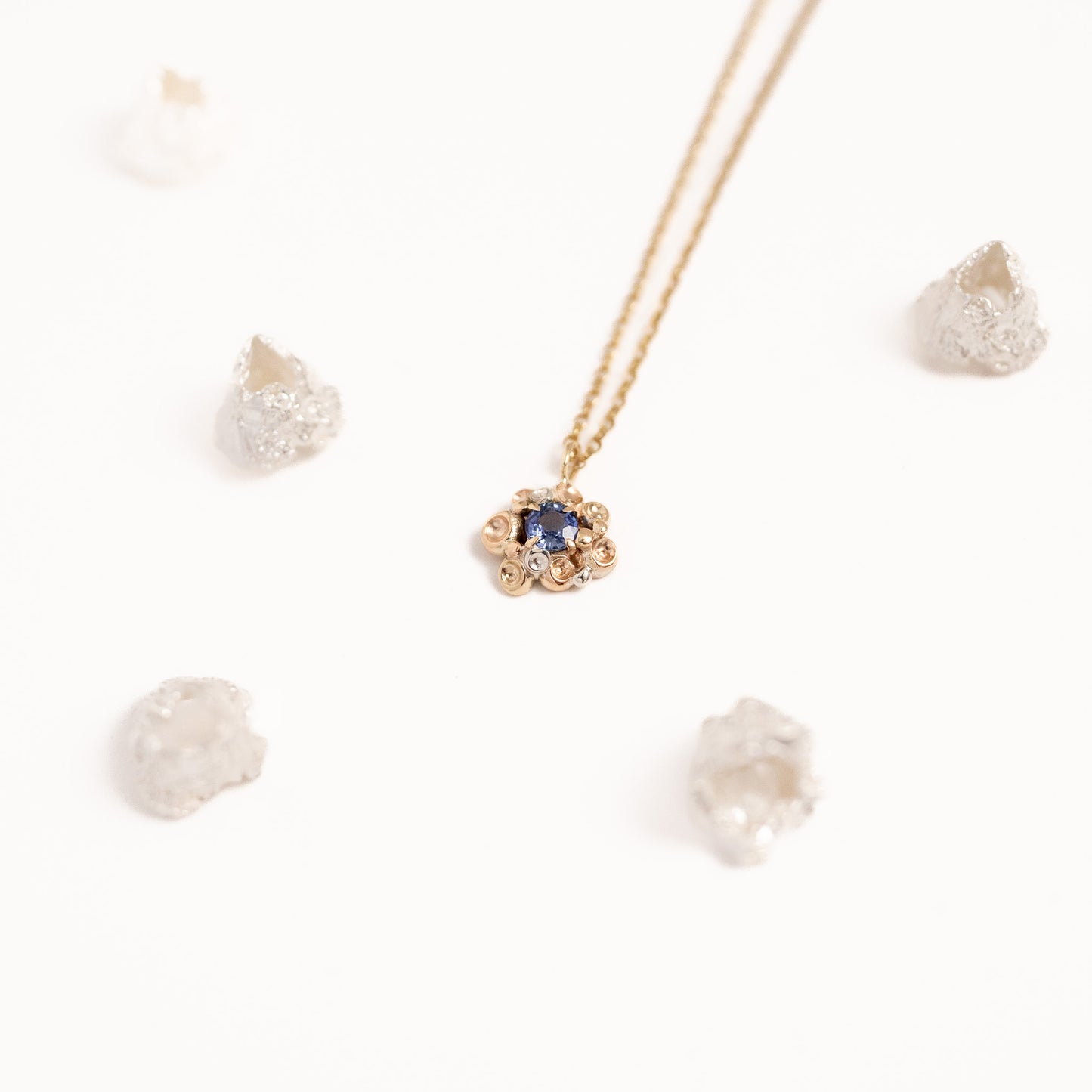 Barnacle Gold Pendant Necklace with Sapphire