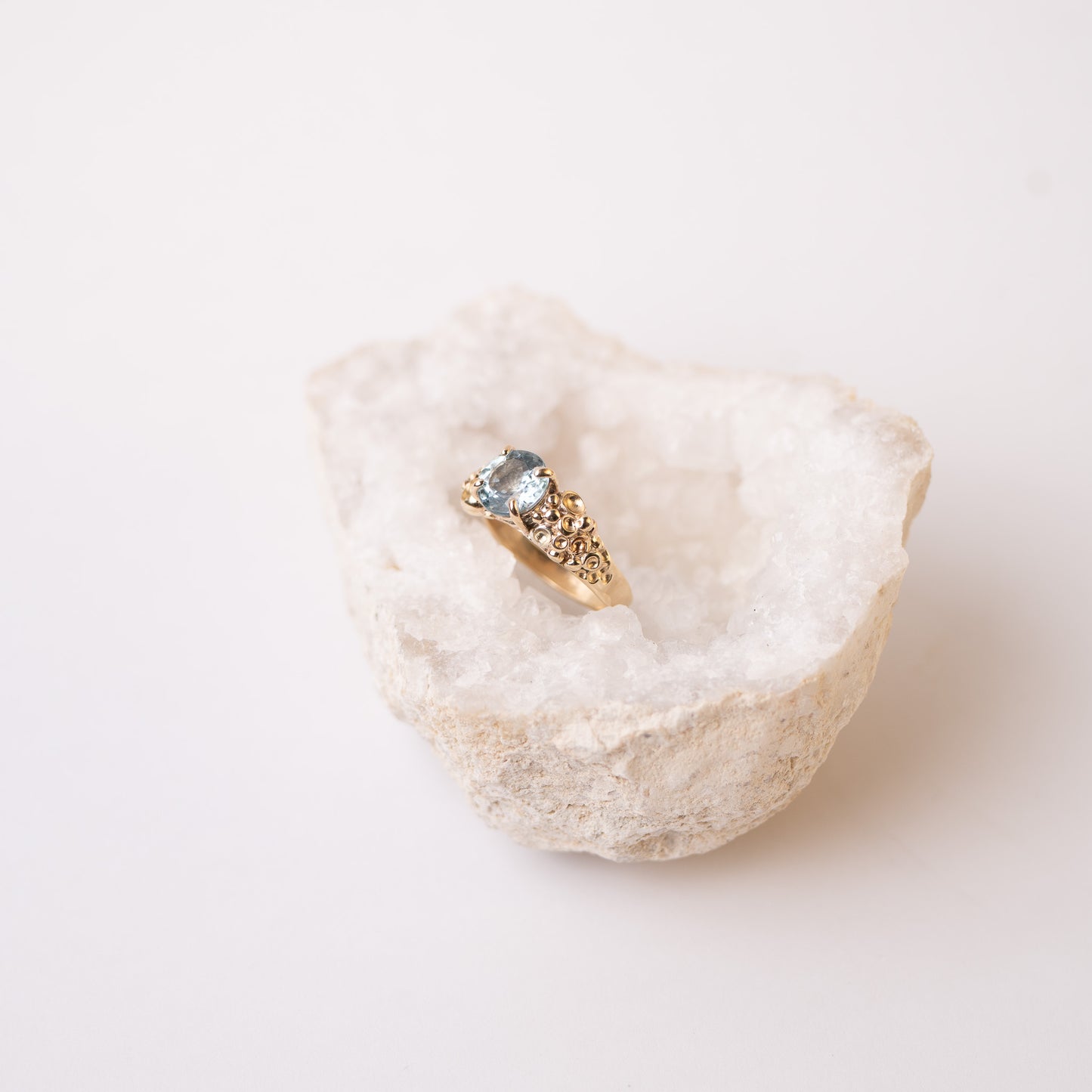 Barnacle Gold Ring with stunning Aquamarine