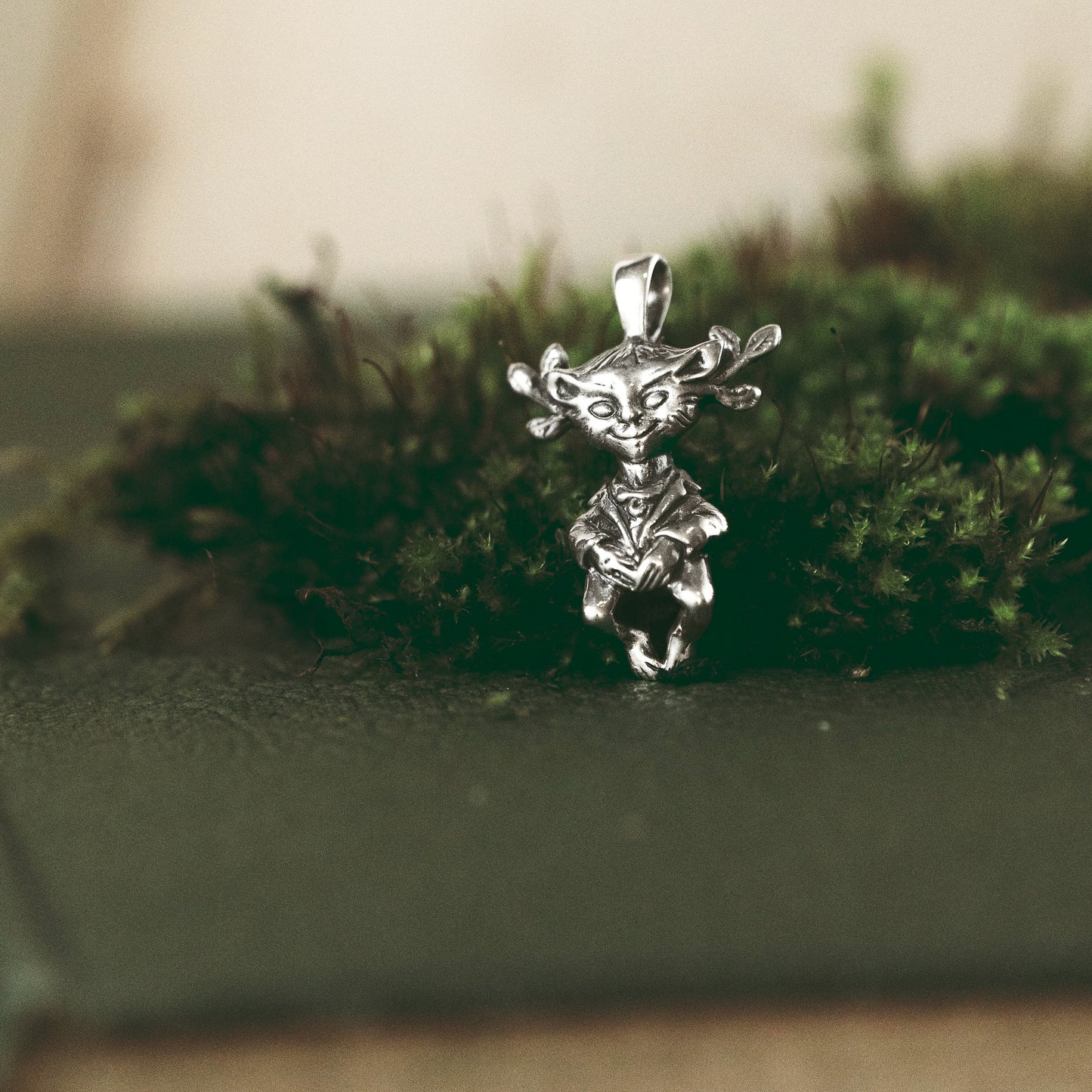Mooinjer Veggey Pendant Necklace