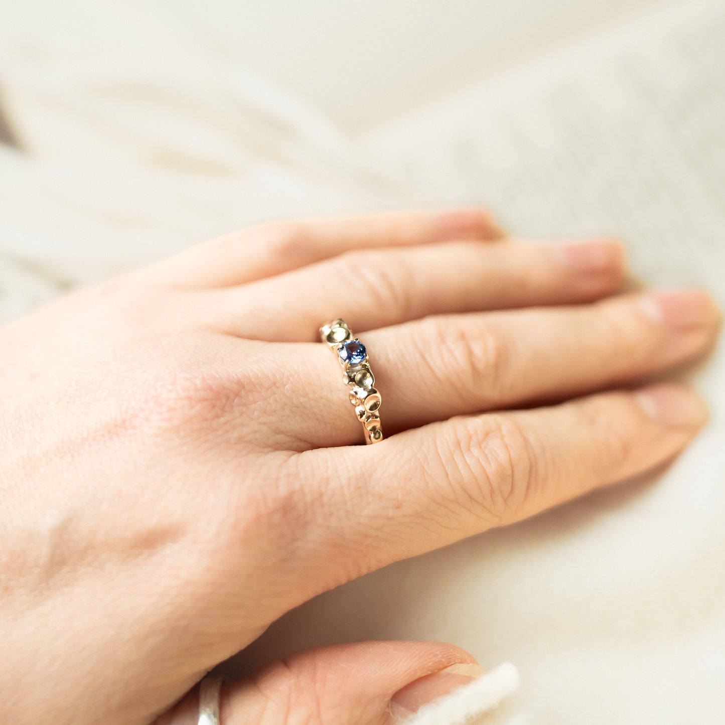 Sapphire Gold Barnacle Ring