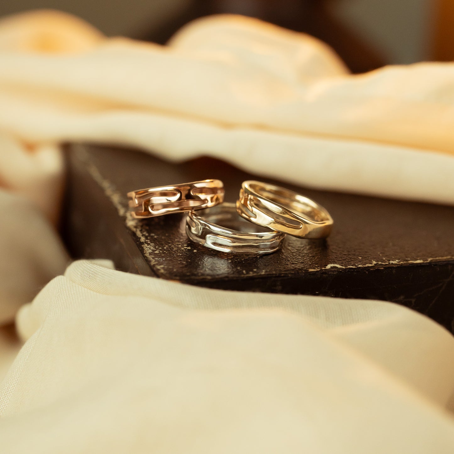 Gold Narrow Strata Ring - Yellow, Rose or White Gold