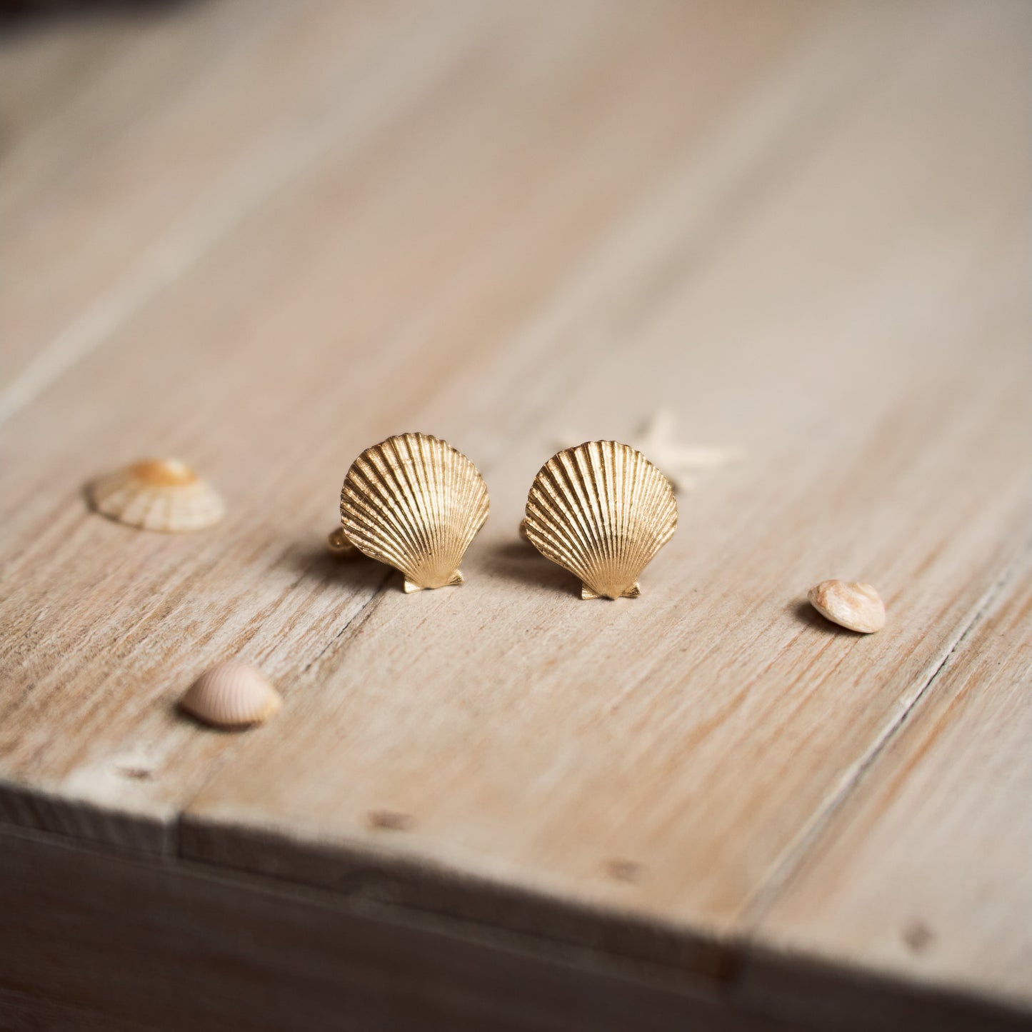 Gold Scallop Shell Cufflinks - Queenie Shells