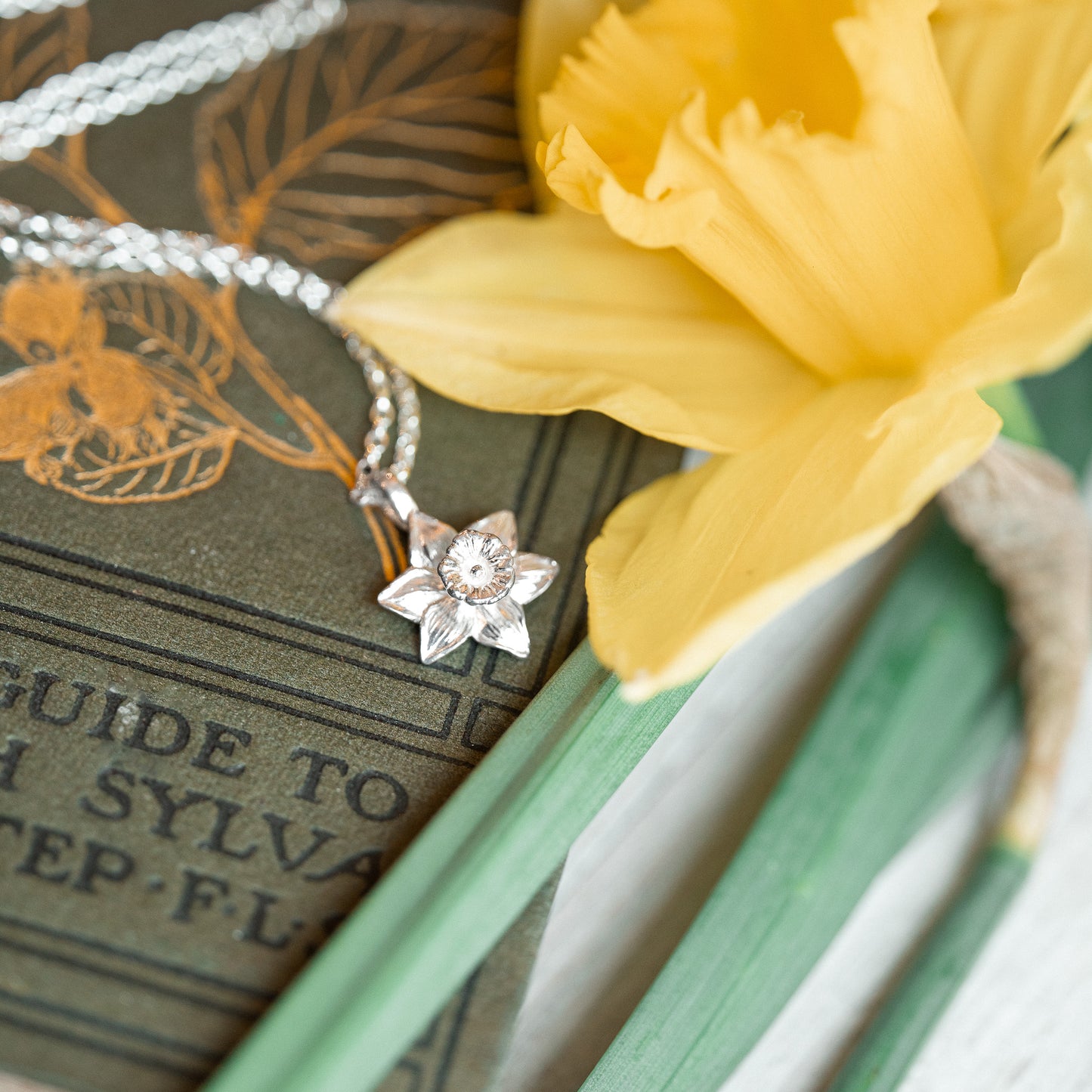 Silver Daffodil Necklace