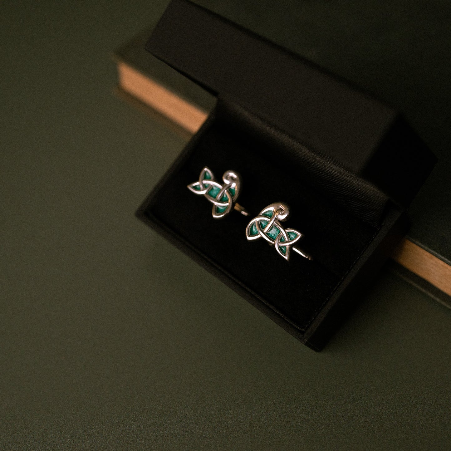 Sandulf's Cross Enamelled Silver Knot Cufflinks