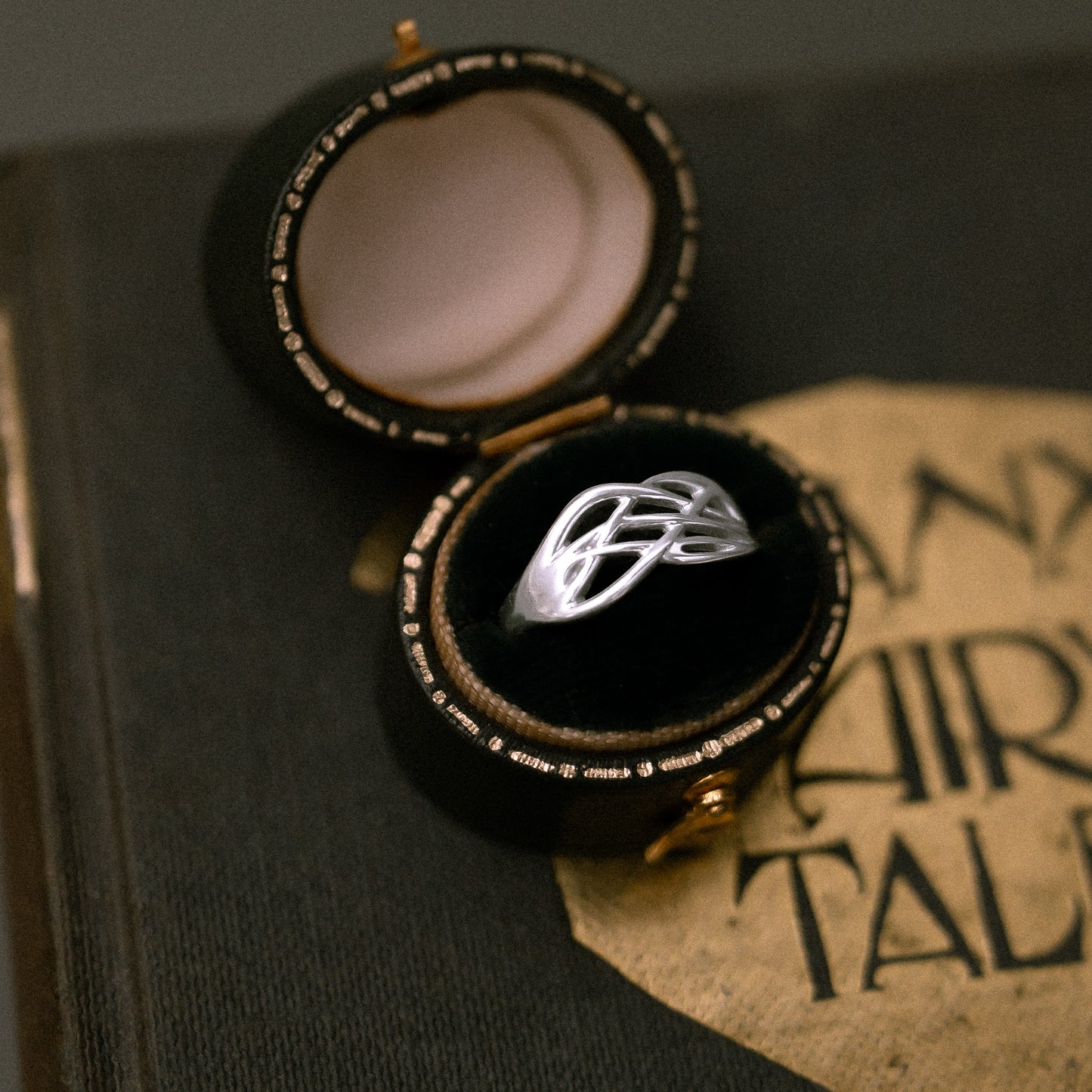 Silver Celtic Roots Ring