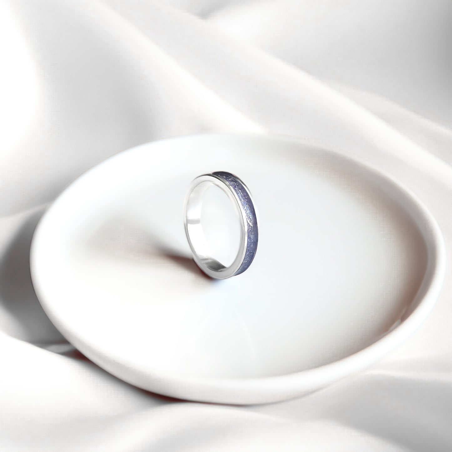 Sjofn - Bifröst Silver Enamel Ring (Purple)