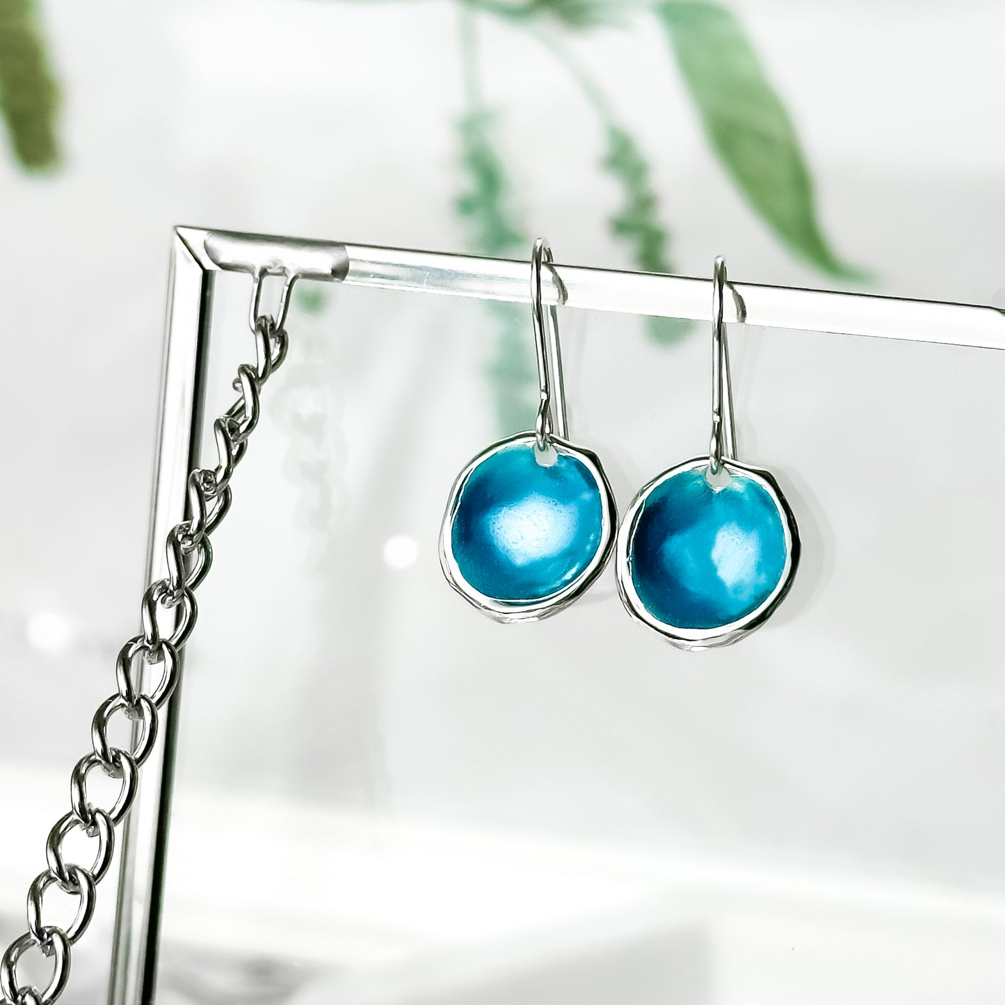 'Carrick Bay' Blue Silver Droplet Dangle Earrings