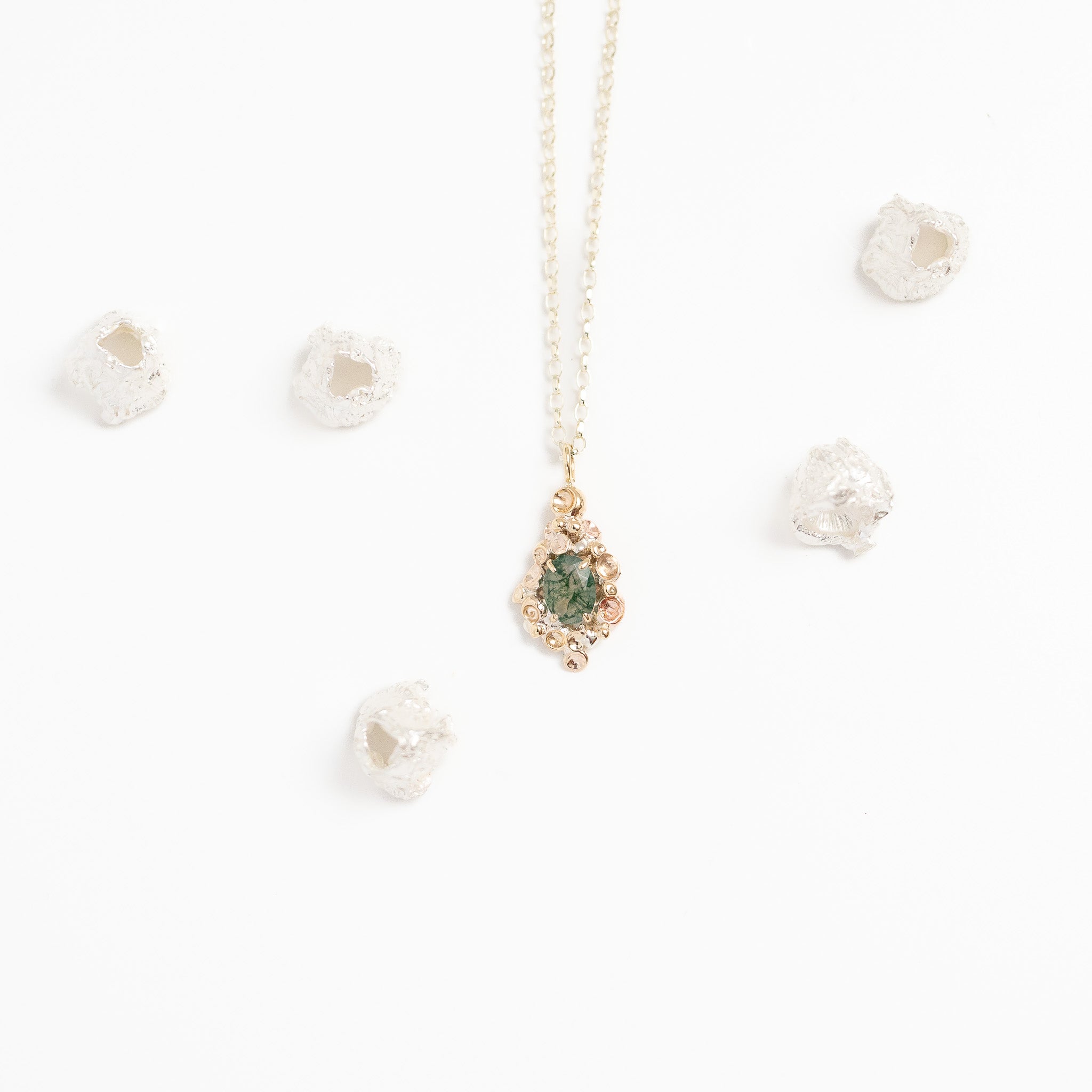 Barnacle Gold Pendant Necklace with Moss Agate