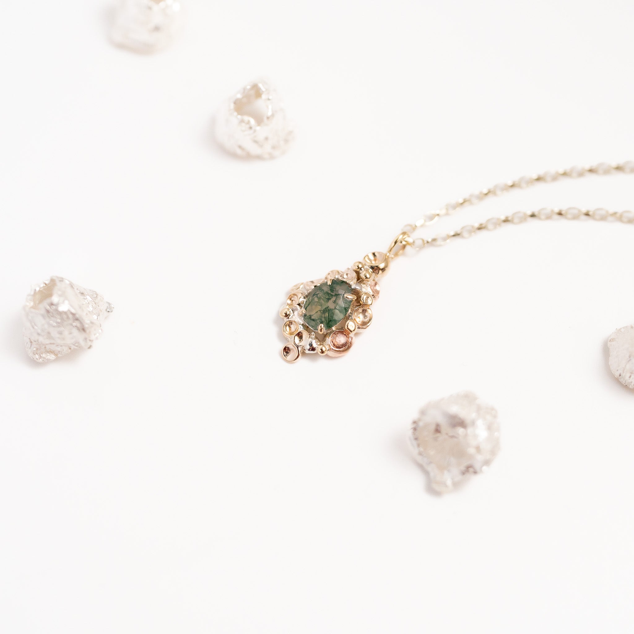 Barnacle Gold Pendant Necklace with Moss Agate