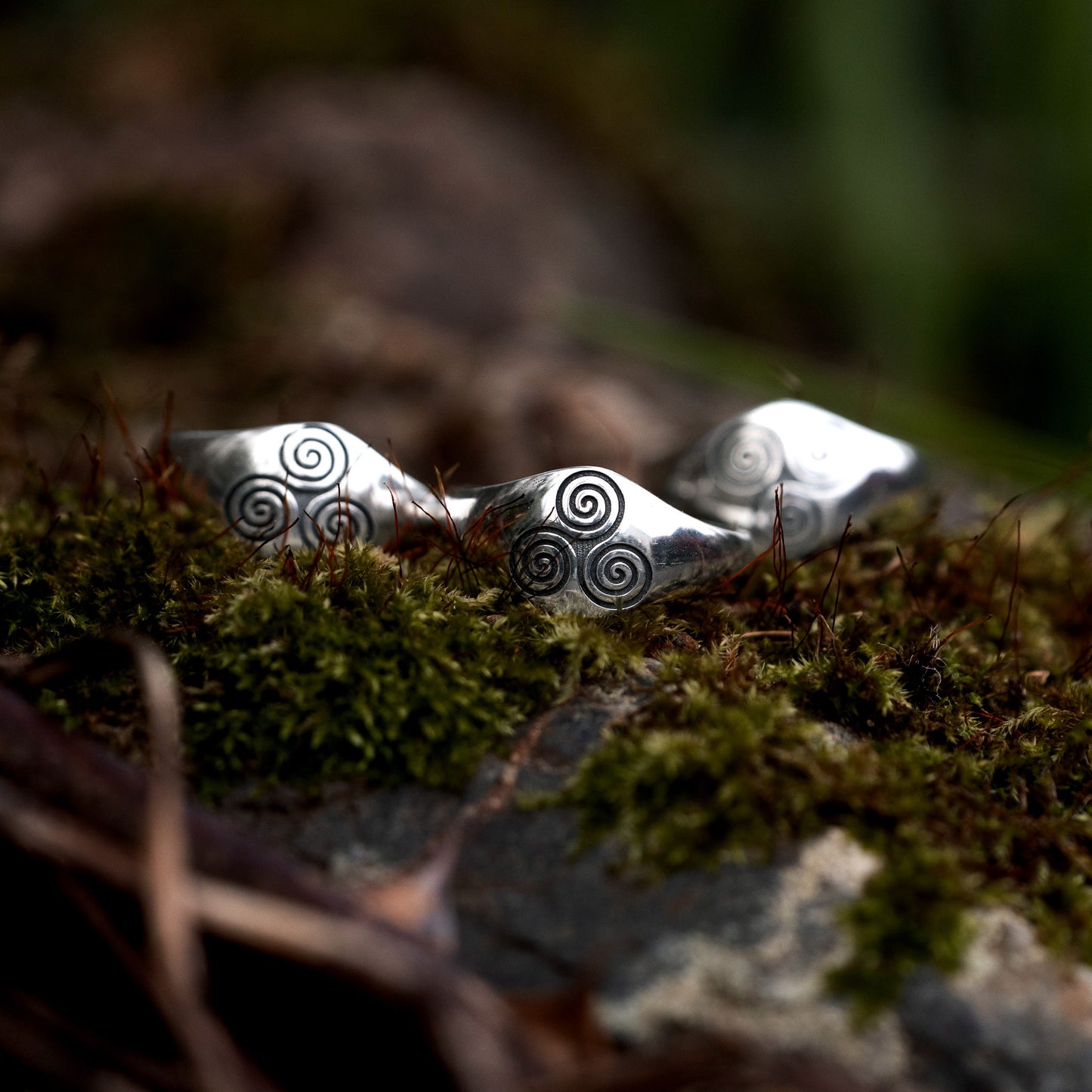 Triple Spiral Celtic Triskelion Ring