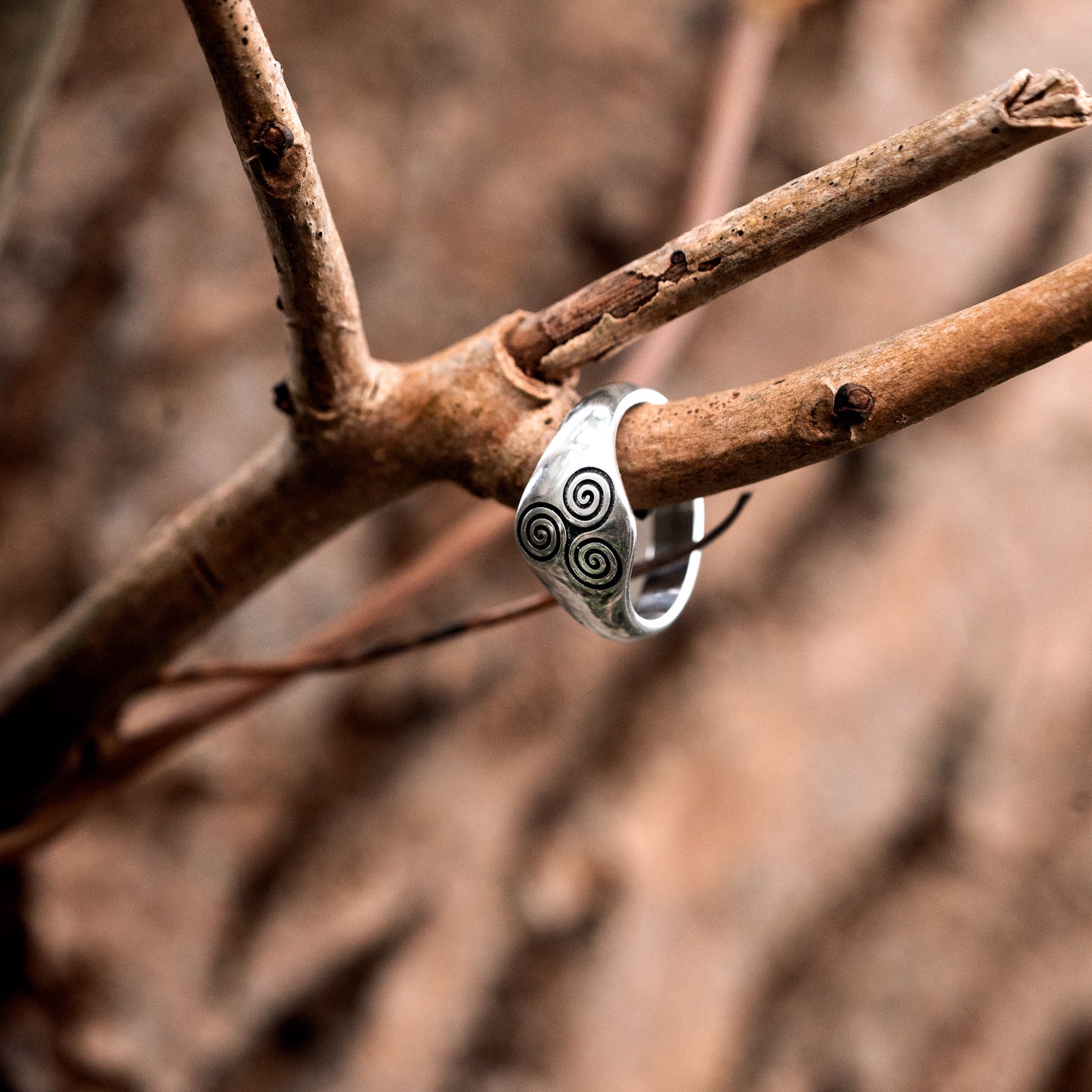 Triple Spiral Celtic Triskelion Ring