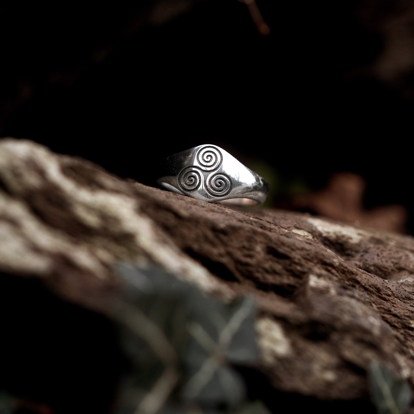 Triple Spiral Celtic Triskelion Ring