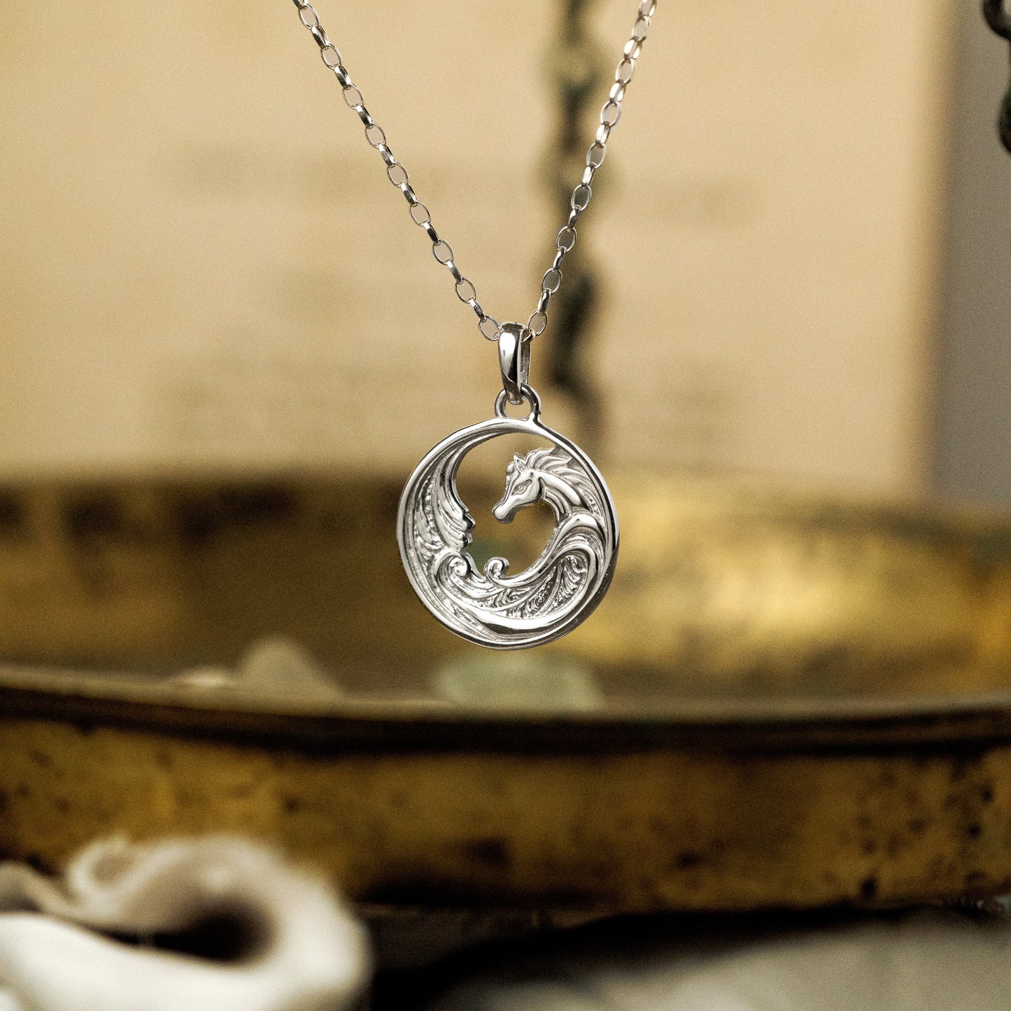 White Gold Glashtyn (Cabbyl Ushtey) Pendant Necklace