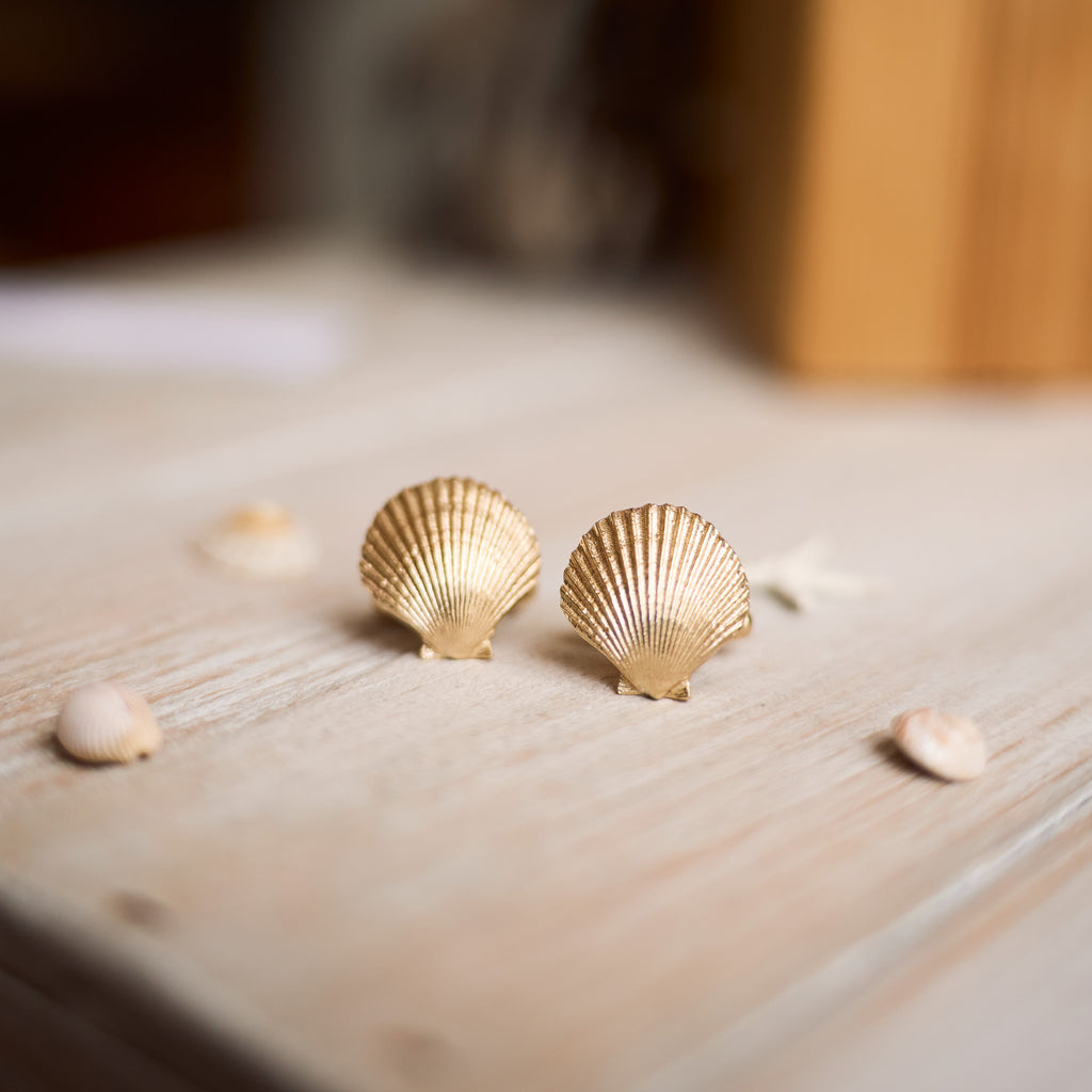 Gold Scallop Shell Cufflinks - Queenie Shells