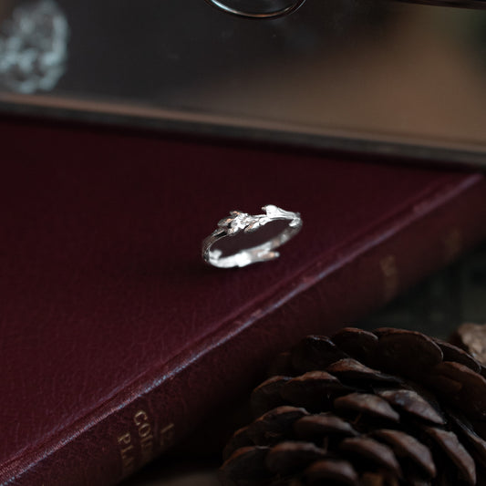 Silver Oak Twig Ring