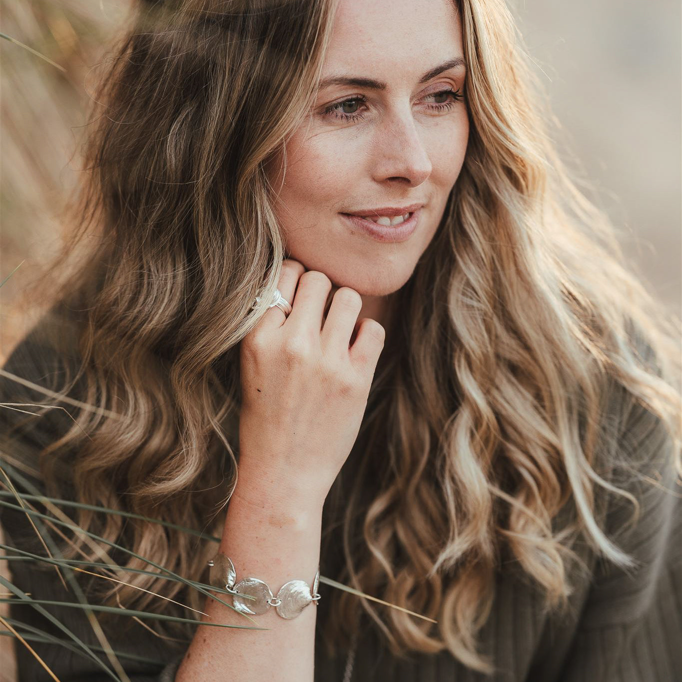 Sterling Silver Saddle Oyster Shell Bracelet