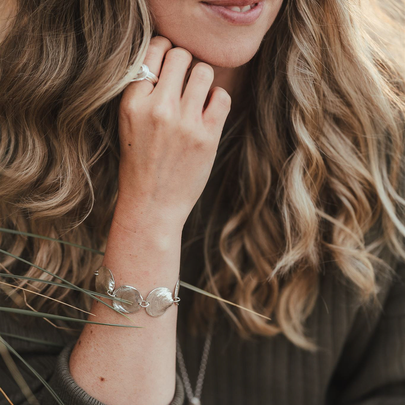 Sterling Silver Saddle Oyster Shell Bracelet