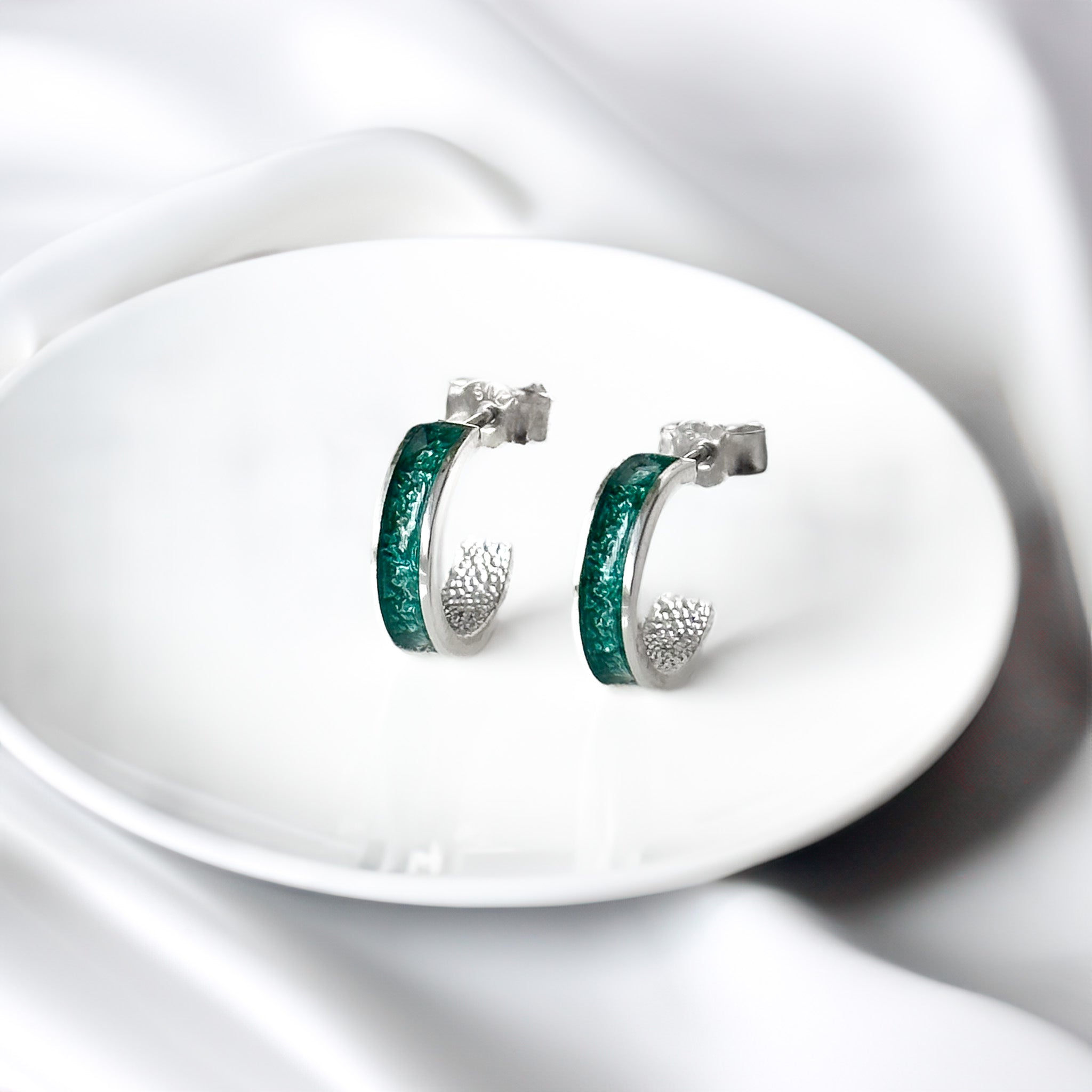 Jörð  - Bifröst Silver Enamel Hoop Earrings (Forest Green)