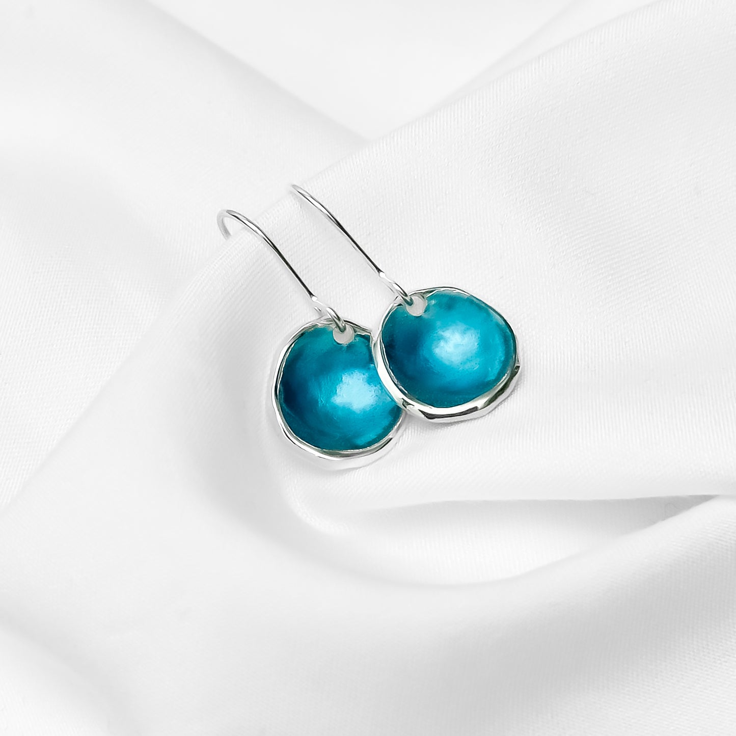 'Carrick Bay' Blue Silver Droplet Dangle Earrings