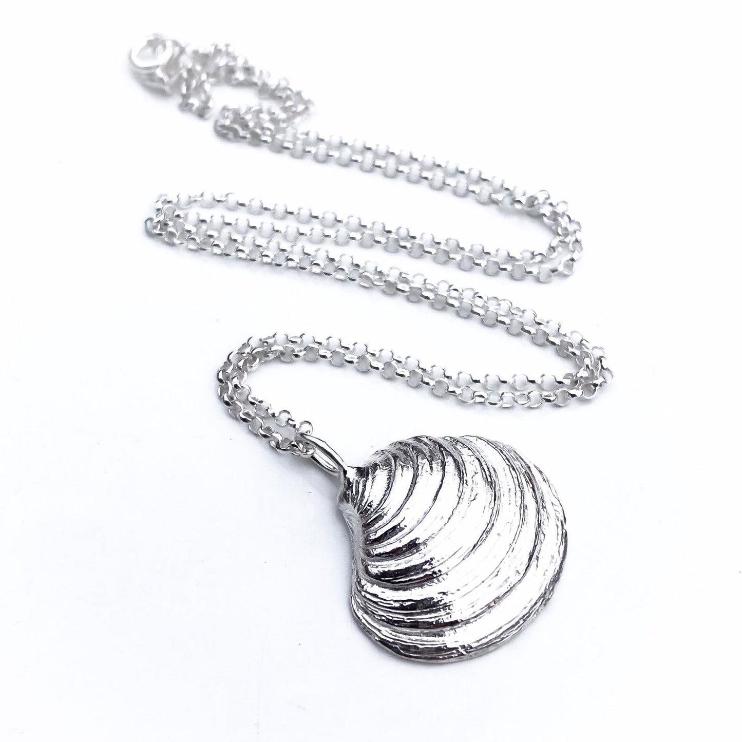 Sterling Silver Venus Clam Shell Necklace