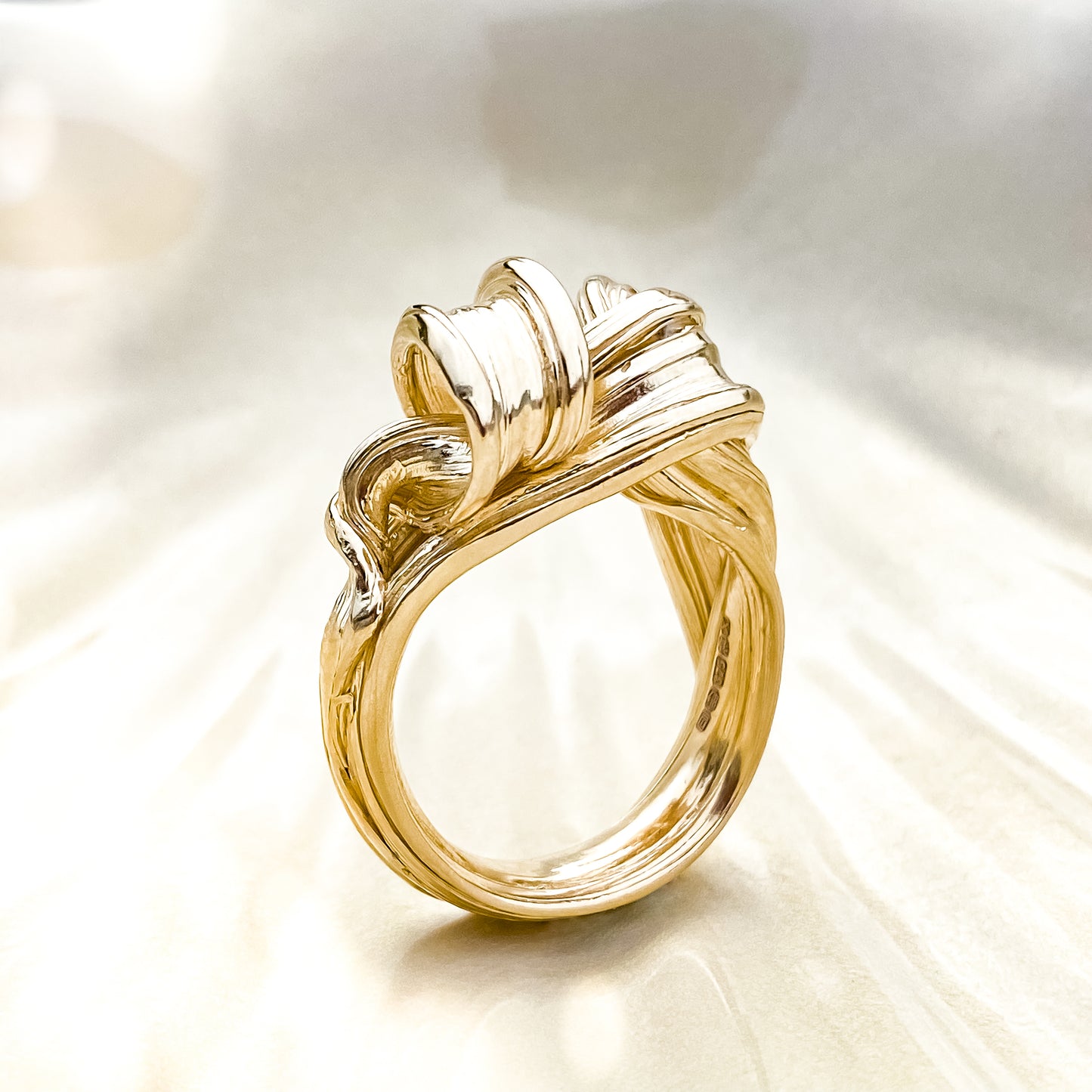 Gold Drift Ring - Size Q